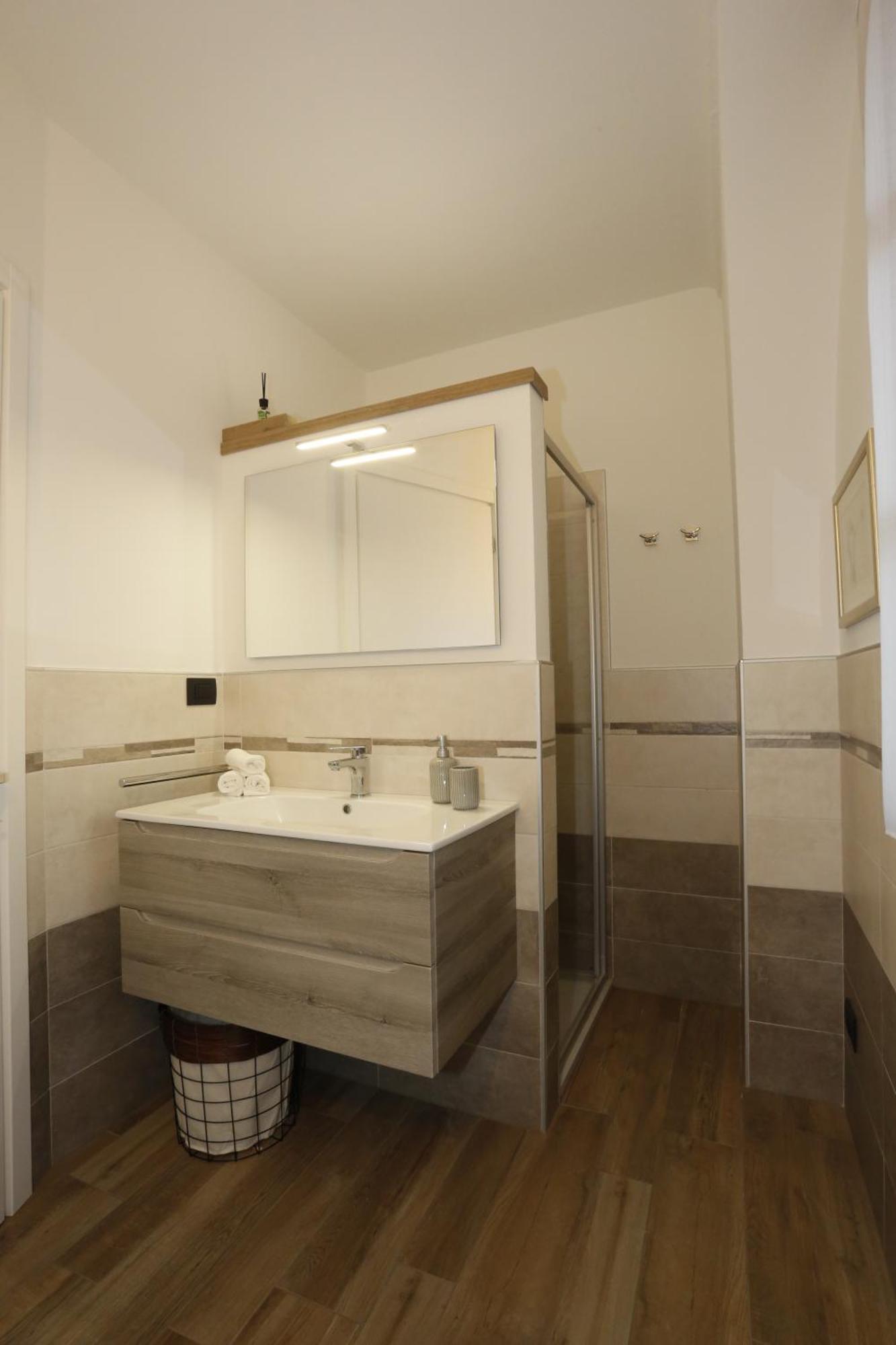Via Roma Guest House Cherasco Eksteriør bilde