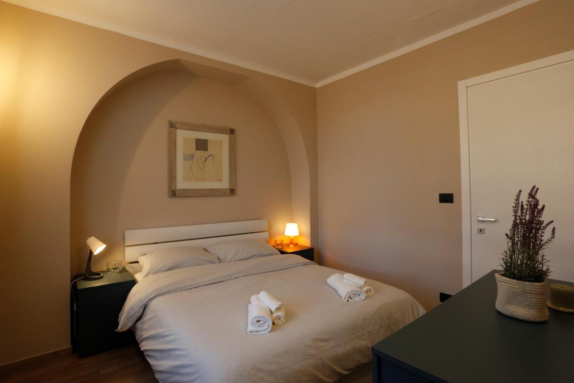 Via Roma Guest House Cherasco Eksteriør bilde